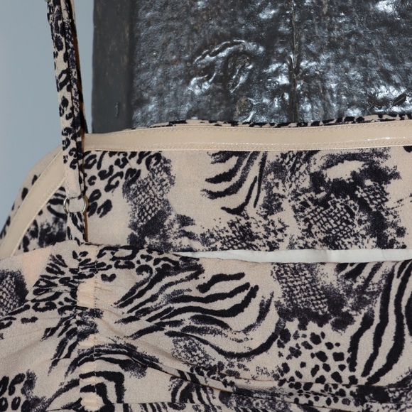 J.O.A. Ruched Mini Dress - Picture 3 of 5